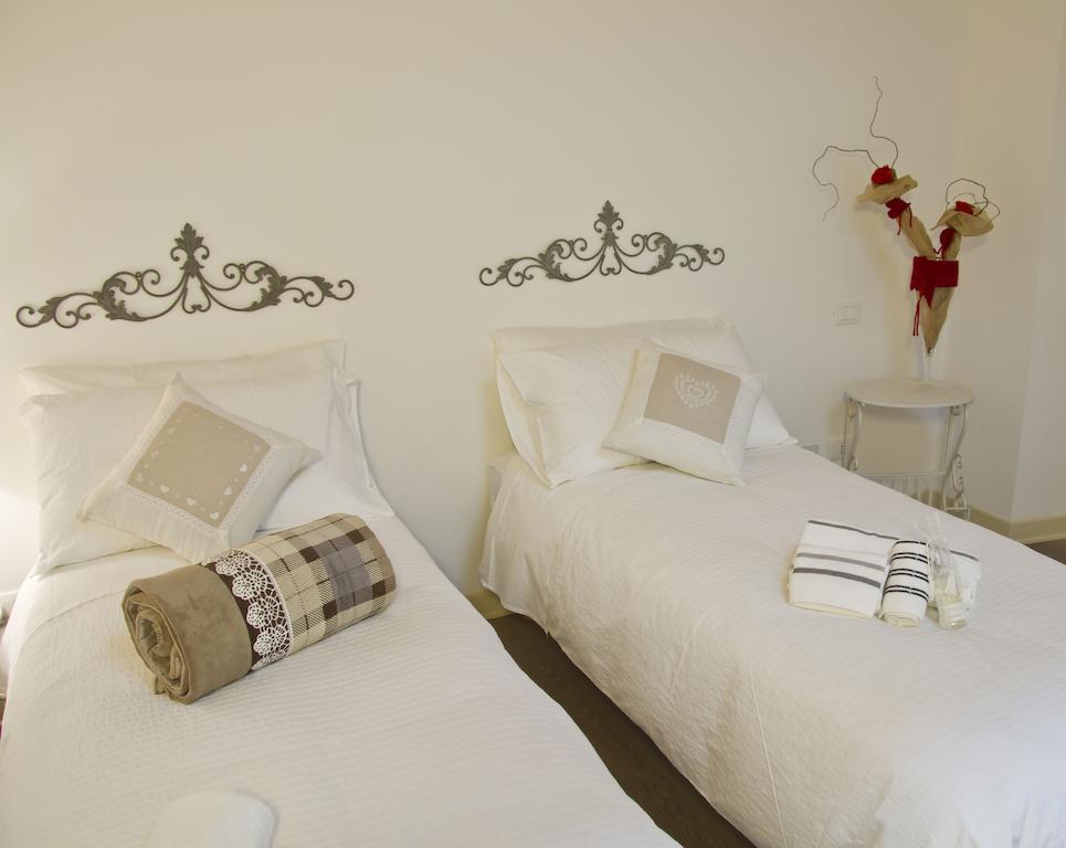 Corsomatteotti62 Bed & Breakfast Бреша Стая снимка